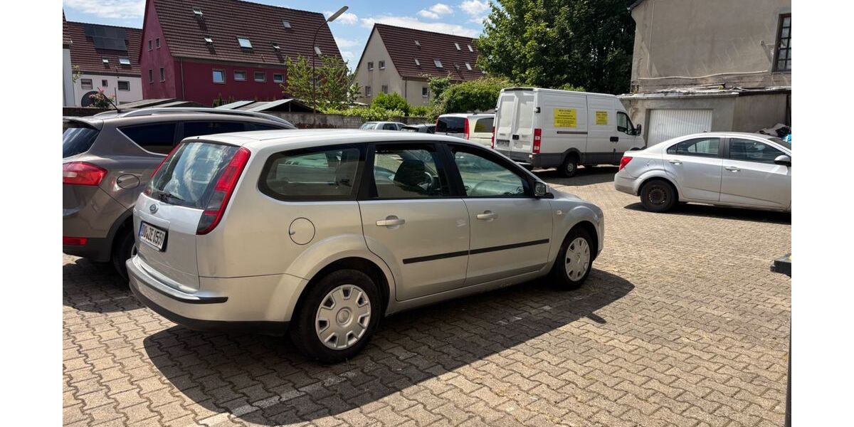 Ford Focus 95.000 km 2.900 &euro; Castrop-rauxel 44579
