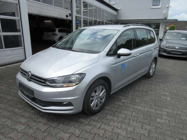 VW Touran Comfortline 2.0 TDI NAVI ALU APS SITZHEIZUN 212.780 km 11.988 &euro; Bergkamen 59192