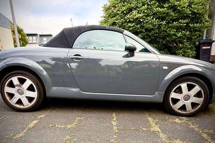 Audi TT 129.000 km 10.300 &euro; Bochum 44795
