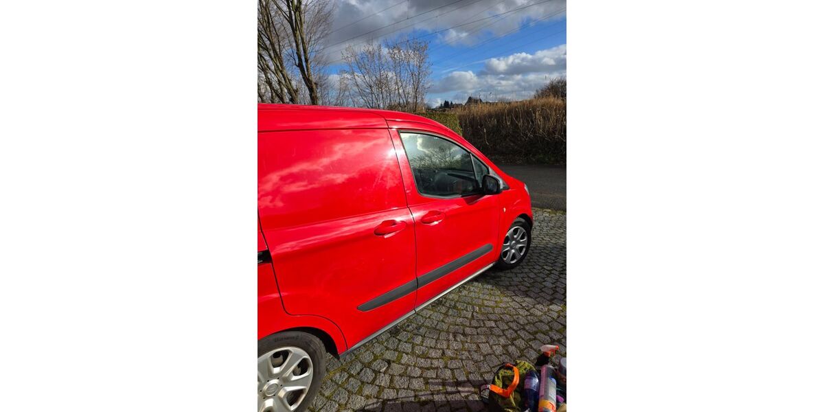 Ford Transit Courier 207.000 km 4.800 &euro; Dortmund 44319