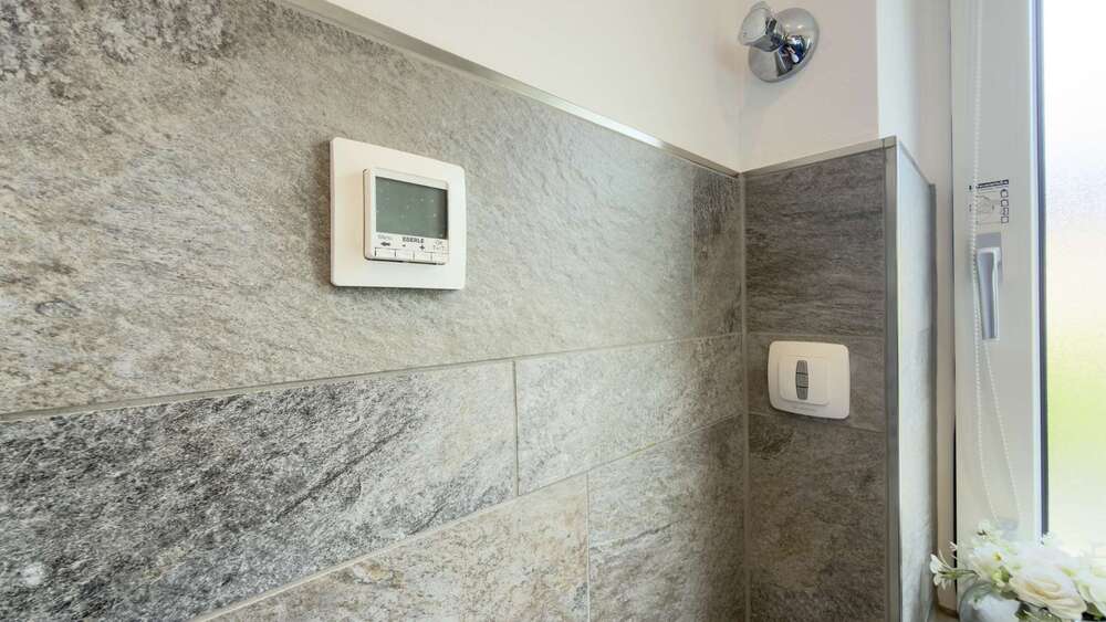 Modernisiertes Reihenhaus mit Wellnessbad, Gäste-WC, Keller & 248 m² Grundstück - Reihenmittelhaus Bönen | Angebot:27671909