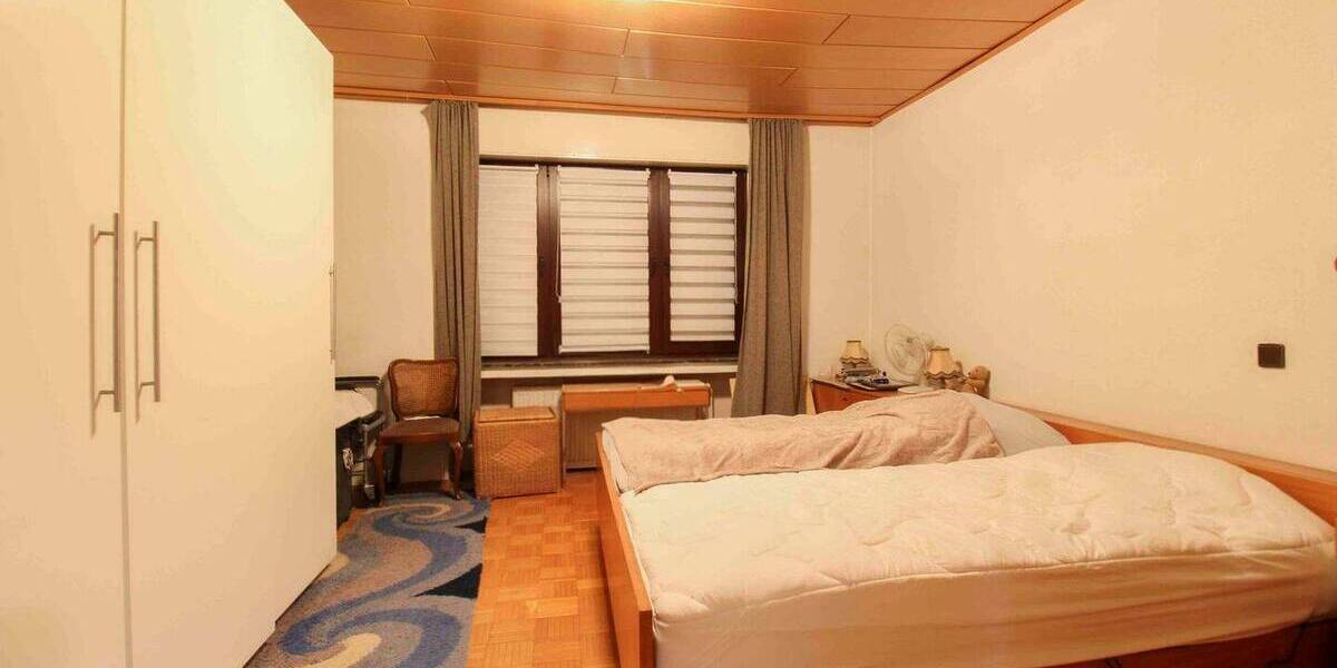 Mehrfamilienhaus, Wohnhaus Bochum Laer - 6 Zimmer, 320.000&euro; | Angebot:26016629