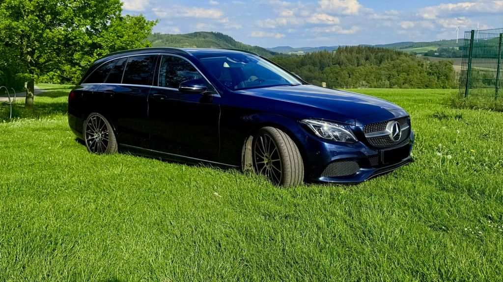Mercedes-Benz C 250 204.000 km 15.900 &euro; Balve 58802
