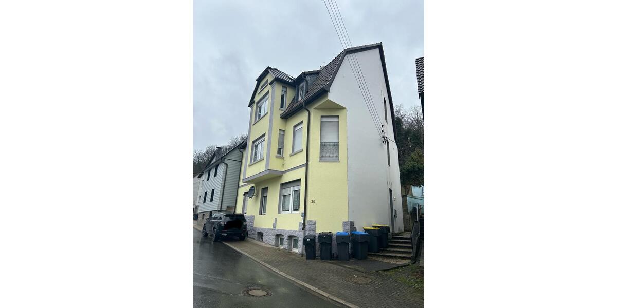 Mehrfamilienhaus, Wohnhaus Hemer - 8 Zimmer, 230 m&sup2;, 330.000&euro; | Angebot:27083333