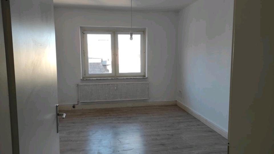 Etagenwohnung Gevelsberg - 3 Zimmer, 97 m&sup2;, 119.000&euro; | Angebot:27609905