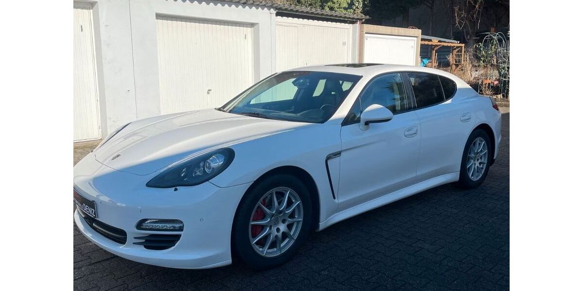 Porsche Panamera 127.328 km 26.650 &euro; Lünen 44532