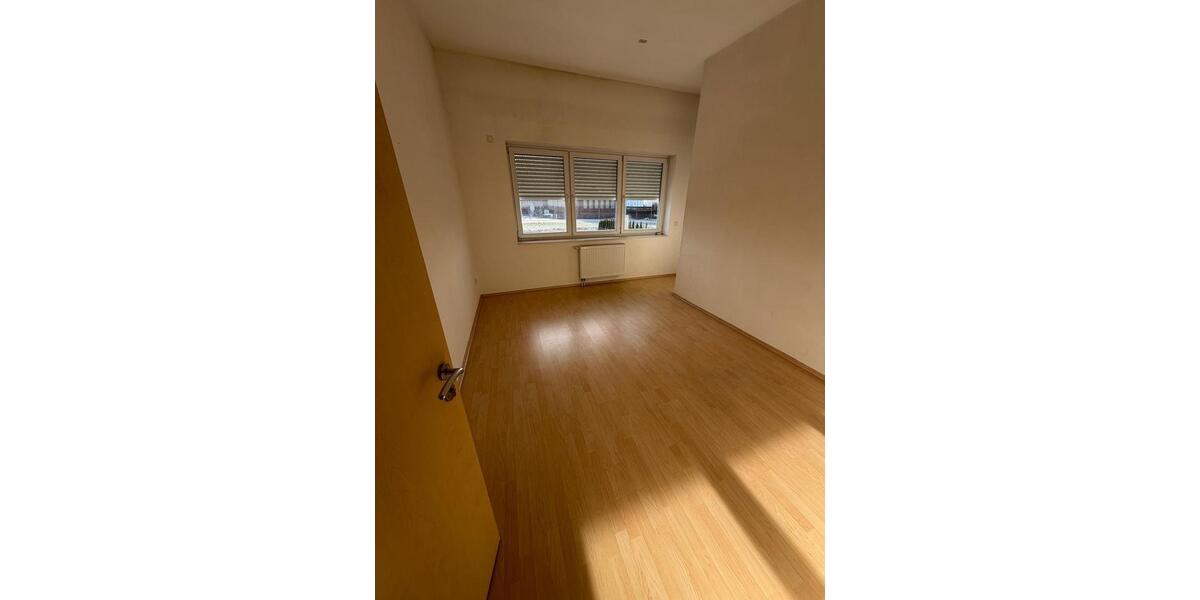 Gewerbeobjekt Holzwickede - 1.600&euro; | Angebot:25377380