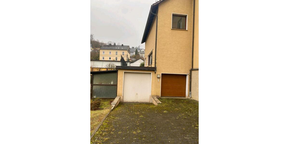 Doppelhaushälfte Werdohl - 7 Zimmer, 190 m&sup2;, 209.000&euro; | Angebot:27484926
