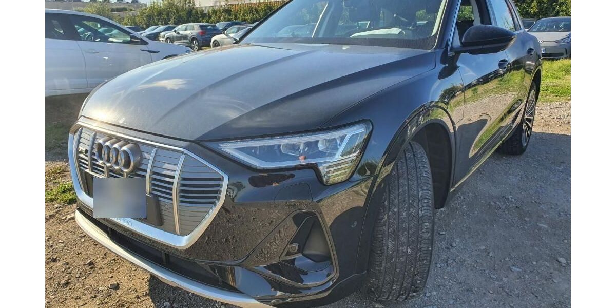 Audi e-tron 28.605 km 35.285 &euro; Hagen 58091