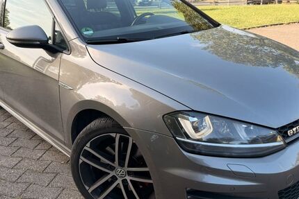 VW Golf 267.000 km 8.999 &euro; Lünen 44534