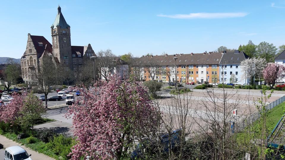 Dachgeschoßwohnung Hattingen - 2.5 Zimmer, 60 m&sup2;, 400&euro; | Angebot:25349114