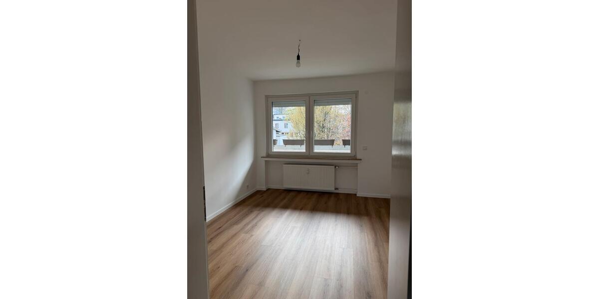 Etagenwohnung Wetter (Ruhr) - 3.5 Zimmer, 72 m&sup2;, 956&euro; | Angebot:25843792