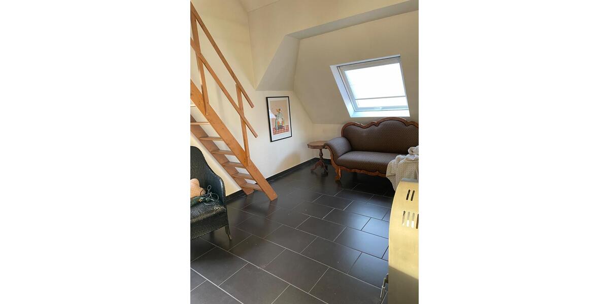 Dachgeschoßwohnung Dortmund Hombruch - 4 Zimmer, 80 m&sup2;, 600&euro; | Angebot:25638824