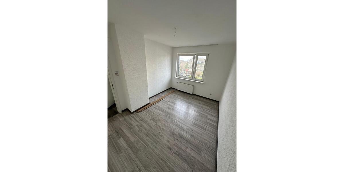 Etagenwohnung Lüdenscheid - 3 Zimmer, 75 m&sup2;, 500&euro; | Angebot:25944893