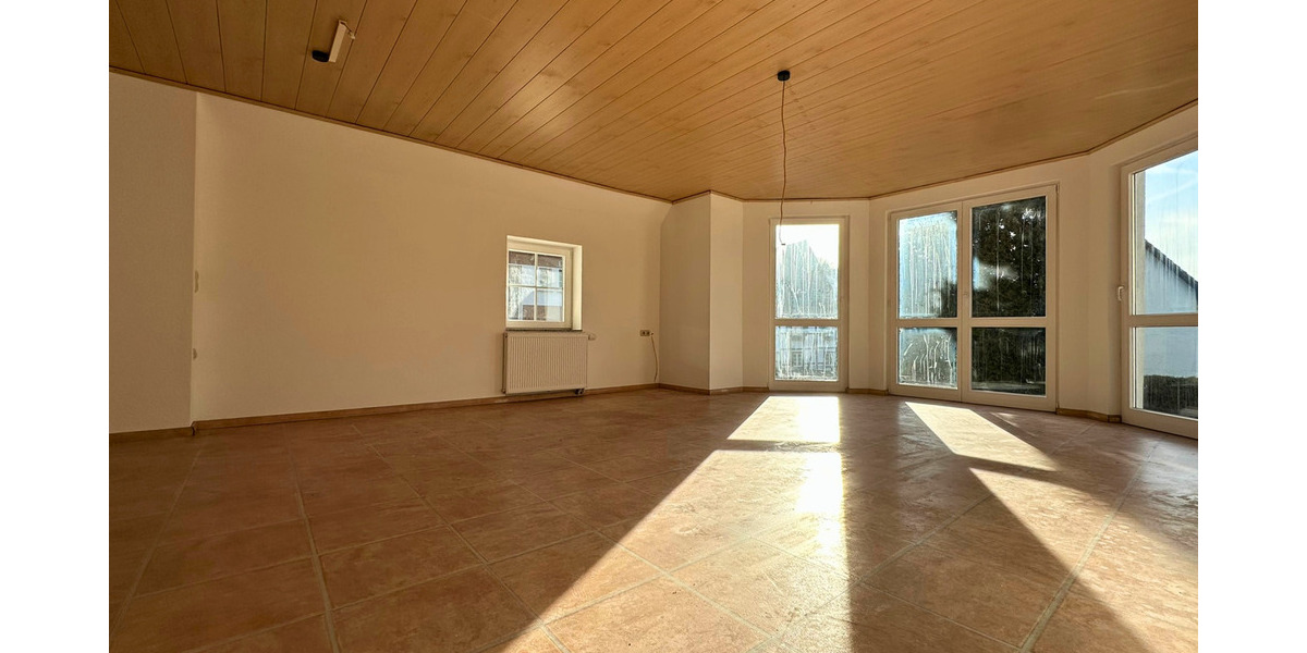 Etagenwohnung Balve - 5 Zimmer, 100 m&sup2;, 750&euro; | Angebot:25880165