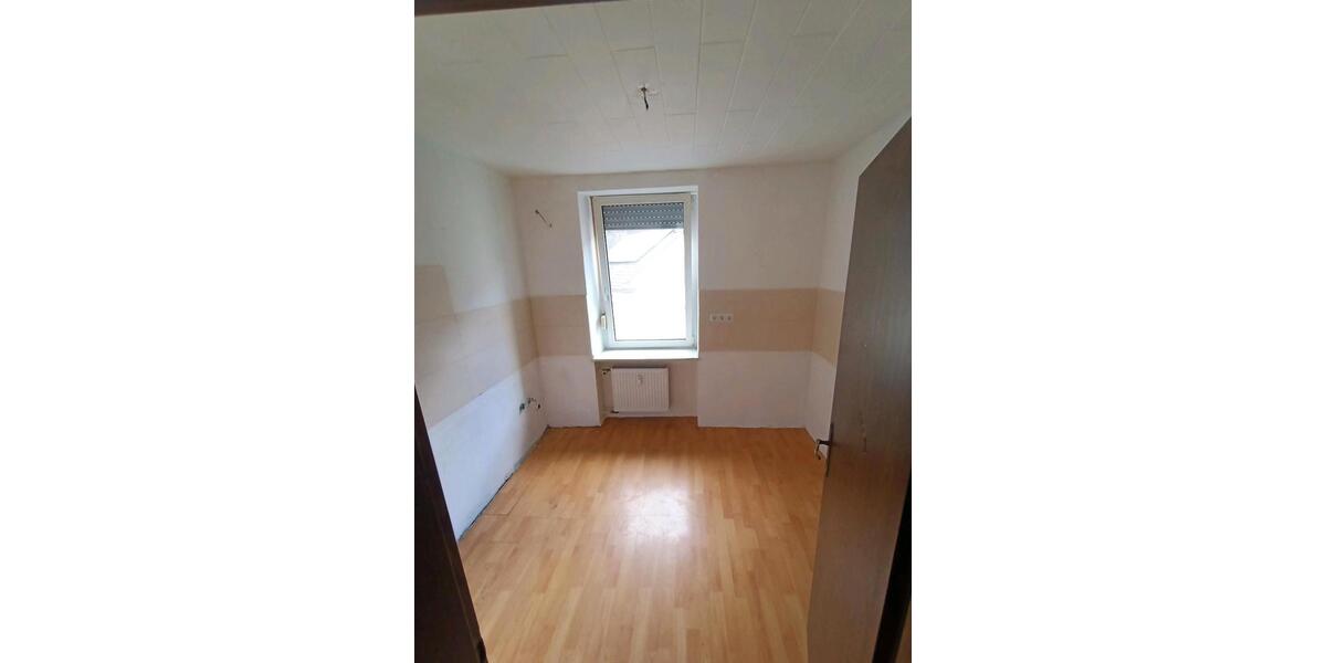 Etagenwohnung Werdohl - 3 Zimmer, 80 m&sup2;, 850&euro; | Angebot:26359722