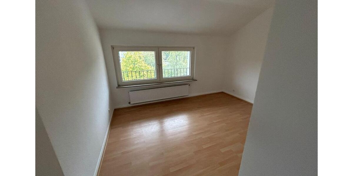 Dachgeschoßwohnung Menden (Sauerland) - 3 Zimmer, 59 m&sup2;, 440&euro; | Angebot:24878445