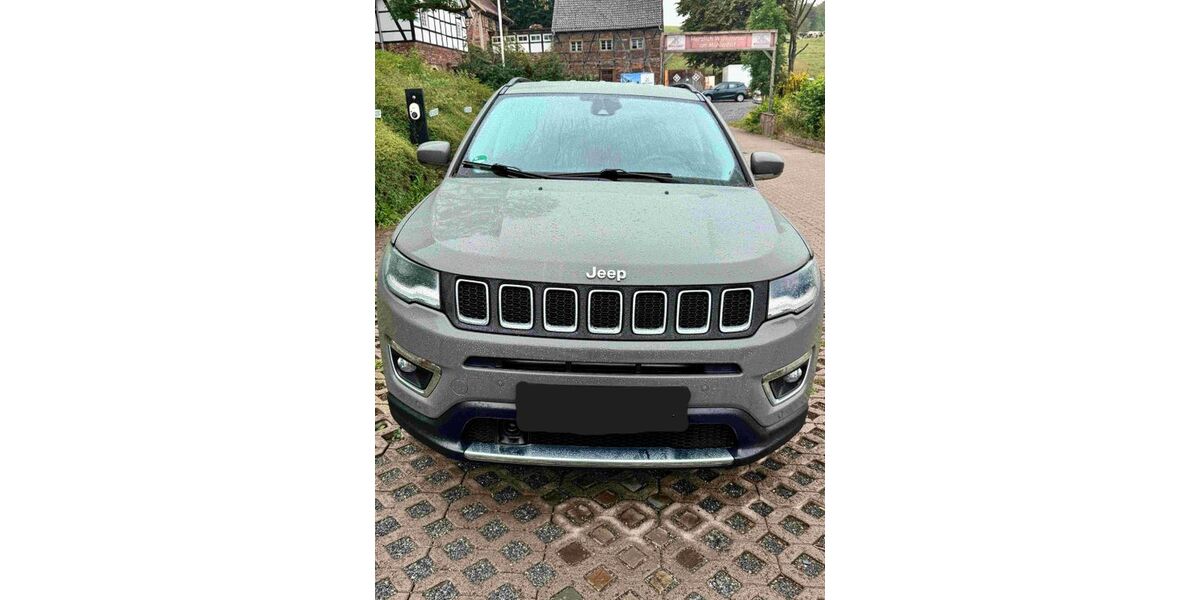 Jeep Compass 30.893 km 20.490 &euro; Breckerfeld 58339