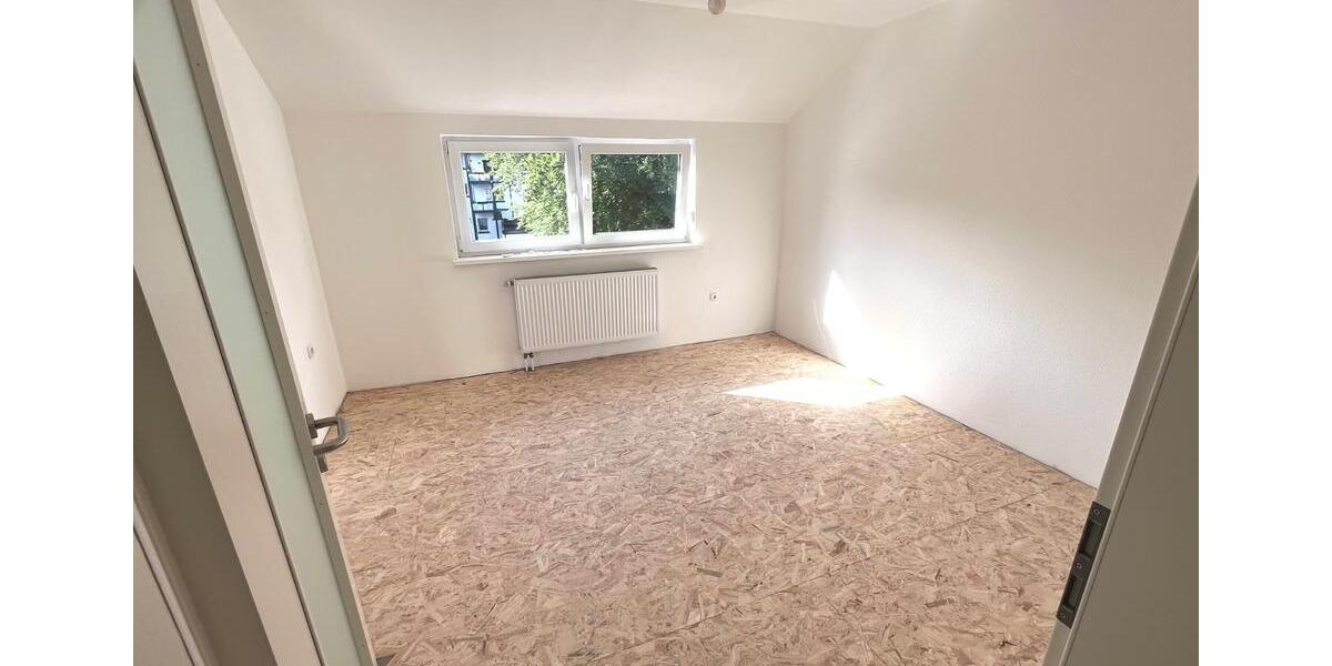 Dachgeschoßwohnung Lünen Alstedde - 3 Zimmer, 36 m&sup2;, 300&euro; | Angebot:26593595