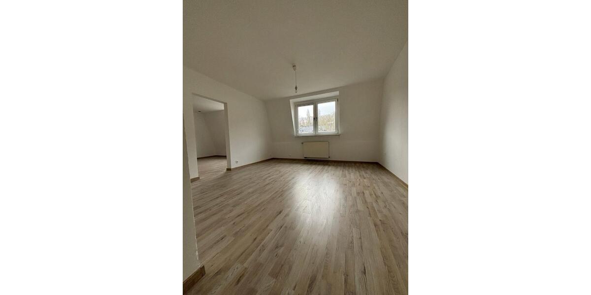 Dachgeschoßwohnung Hagen Hagen-Nord - 4 Zimmer, 92 m&sup2;, 900&euro; | Angebot:27623419