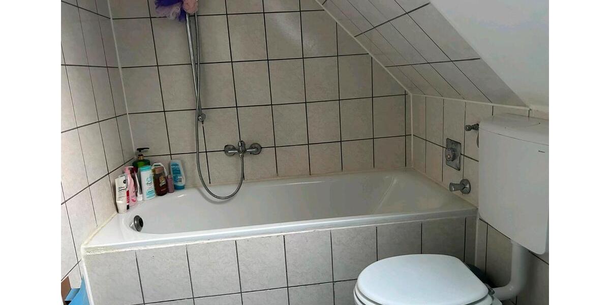 Dachgeschoßwohnung Lünen Alstedde - 3 Zimmer, 80 m&sup2;, 730&euro; | Angebot:27601073