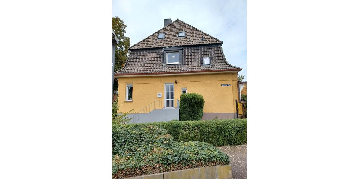 Doppelhaushälfte Bergkamen - 8 Zimmer, 140 m&sup2;, 330.000&euro; | Angebot:27607395
