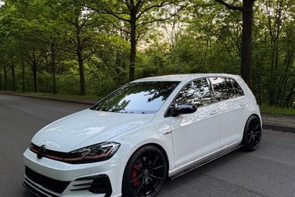VW Golf 63.000 km 22.999 &euro; Iserlohn 58640