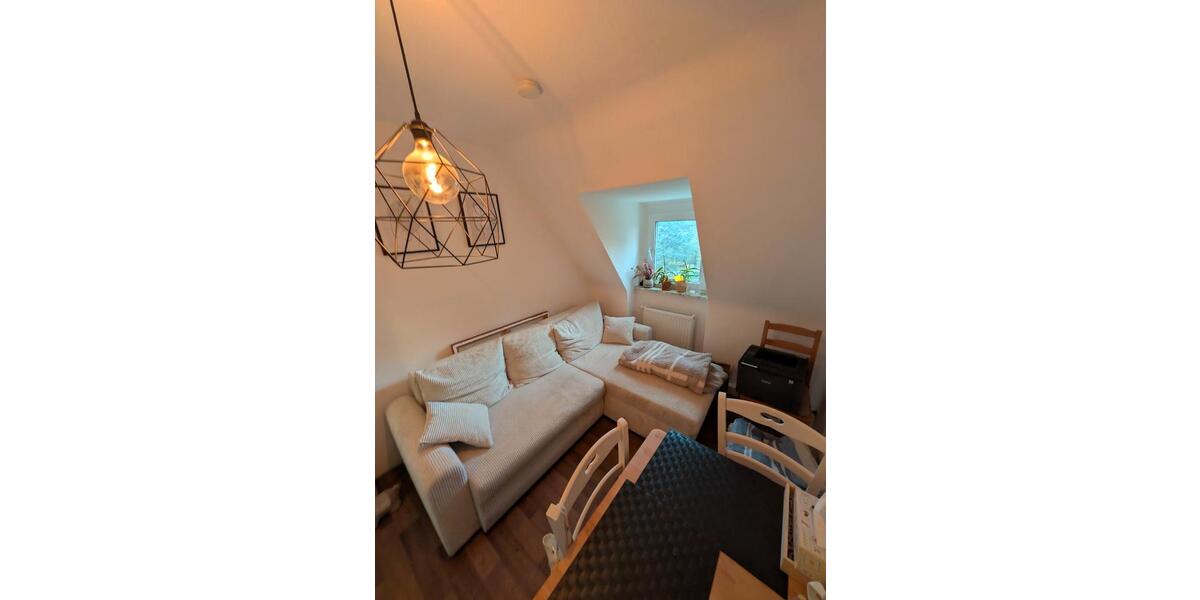 Dachgeschoßwohnung Bochum Querenburg - 3 Zimmer, 68 m&sup2;, 680&euro; | Angebot:26560395