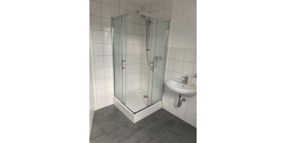 Dachgeschoßwohnung Iserlohn - 3.5 Zimmer, 80 m&sup2;, 500&euro; | Angebot:25538385