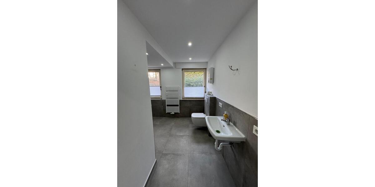 Erdgeschoßwohnung Neuenrade - 3 Zimmer, 93 m&sup2;, 1.050&euro; | Angebot:27551162