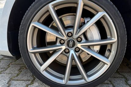 Audi A4 140.000 km 22.000 &euro; Herne 44627