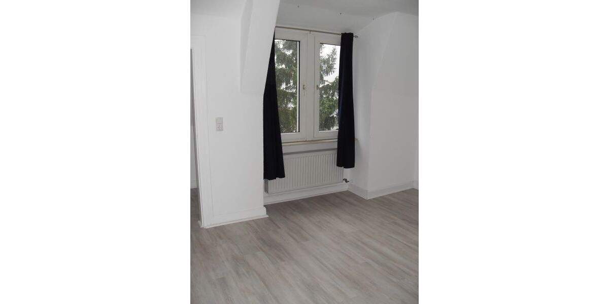 Etagenwohnung Lüdenscheid Grünewald - 3 Zimmer, 90 m&sup2;, 570&euro; | Angebot:25697115
