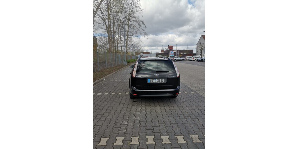 Ford Focus II Kombi 244.000 km 3.500 &euro; Witten 58452