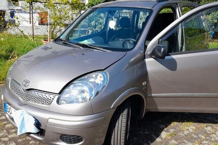 Toyota Yaris 116.000 km 5.100 &euro; Bochum 44789