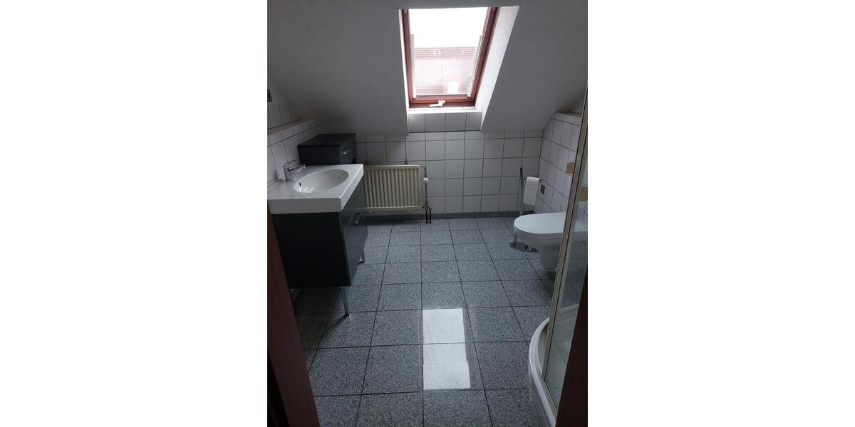Dachgeschoßwohnung Fröndenberg (Ruhr) - 3 Zimmer, 68 m&sup2;, 580&euro; | Angebot:27619591