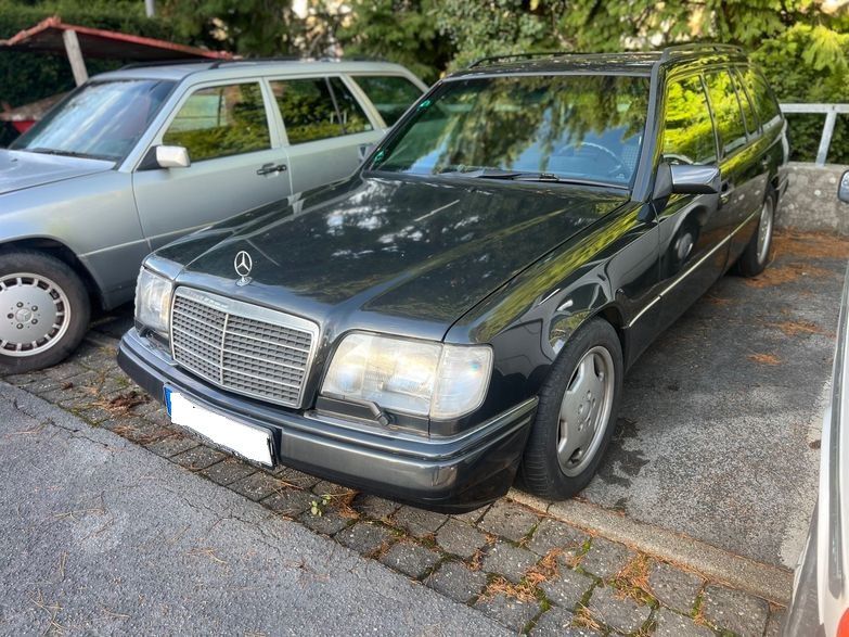 Mercedes-Benz E 220 243.000 km 8.800 &euro; Dortmund 44267