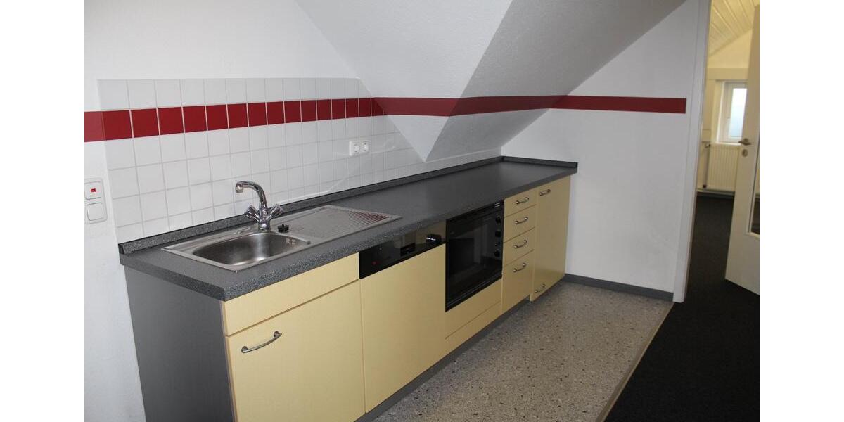 Dachgeschoßwohnung Hagen Hagen-Nord - 4 Zimmer, 130 m&sup2;, 700&euro; | Angebot:25618079