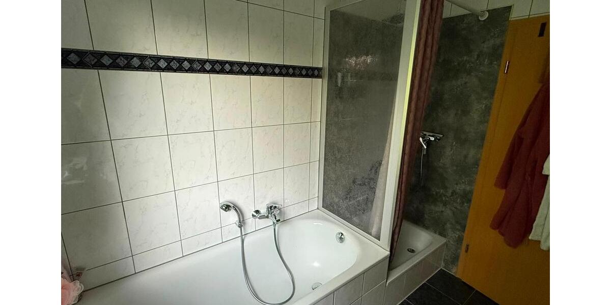 Dachgeschoßwohnung Menden (Sauerland) Bösperde - 4 Zimmer, 84 m&sup2;, 785&euro; | Angebot:27618458