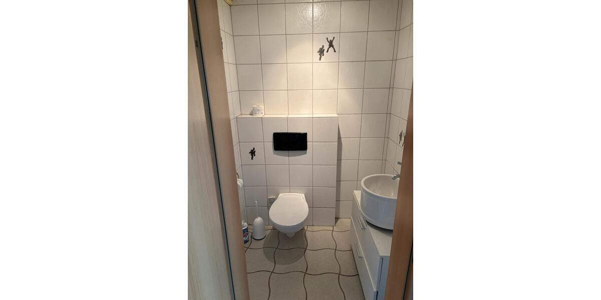 Etagenwohnung Schwerte - 1 Zimmer, 200 m&sup2;, 1.500&euro; | Angebot:27592870