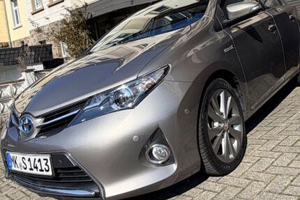 Toyota Auris 63.555 km 11.700 &euro; Altena 58762
