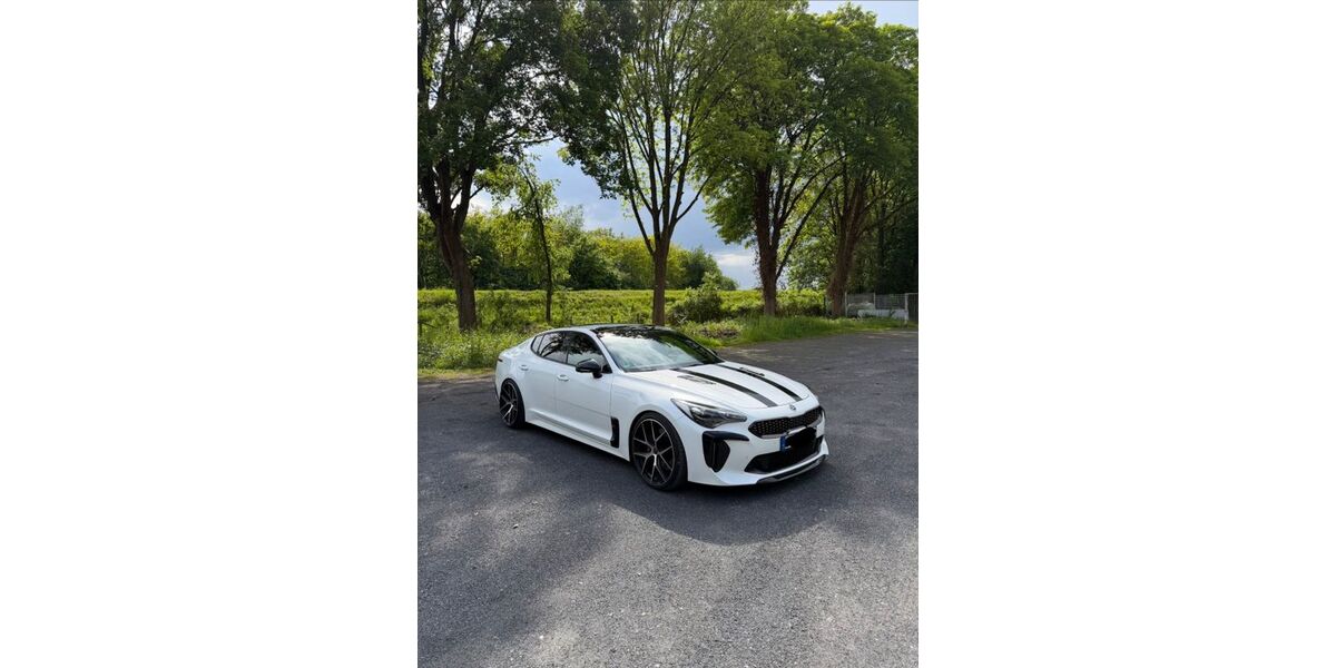Kia Stinger 110.000 km 28.490 &euro; Selm 59379