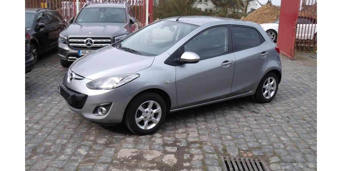 Mazda 2 61.400 km 6.900 &euro; Lünen 44532