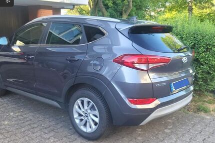 Hyundai TUCSON 132.500 km 11.400 &euro; Bochum 44801