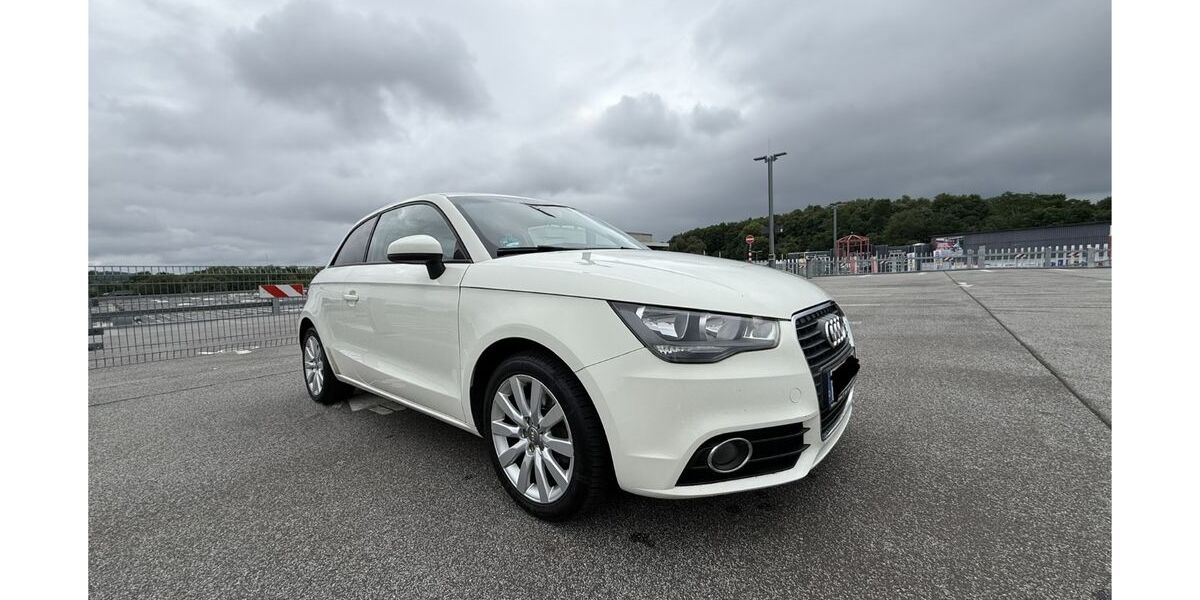 Audi A1 122.000 km 8.099 &euro; Meschede 59872