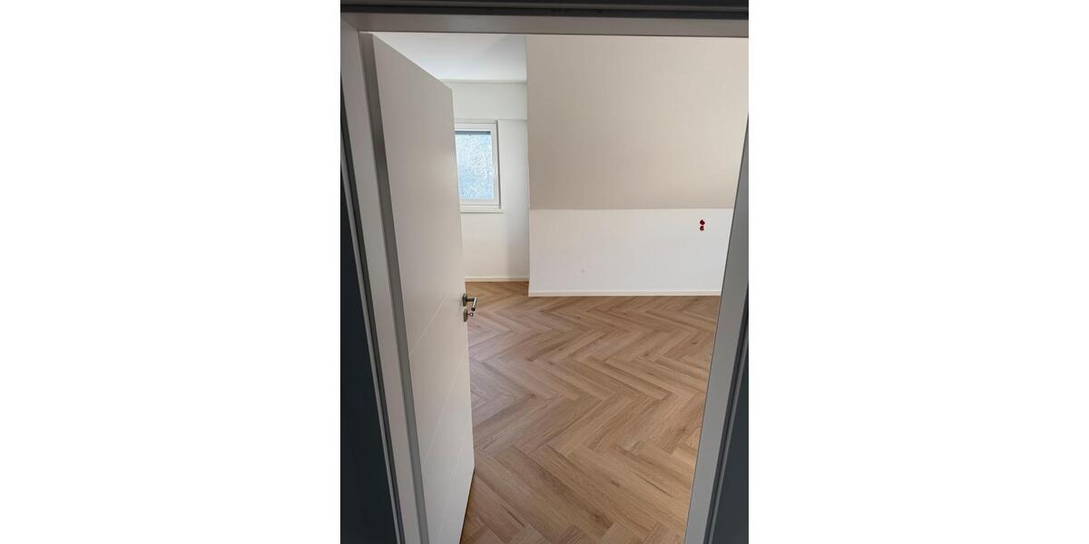 Etagenwohnung Hemer - 3 Zimmer, 76 m&sup2;, 830&euro; | Angebot:24847603