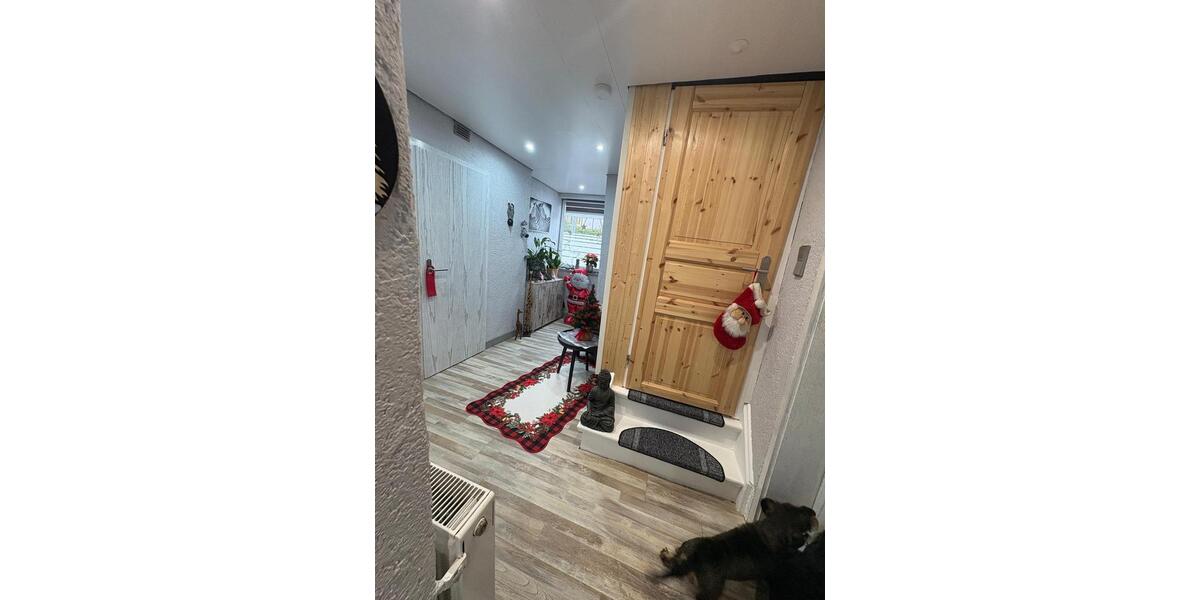 Einfamilienhaus Fröndenberg (Ruhr) - 8 Zimmer, 344 m&sup2;, 395.000&euro; | Angebot:25159382