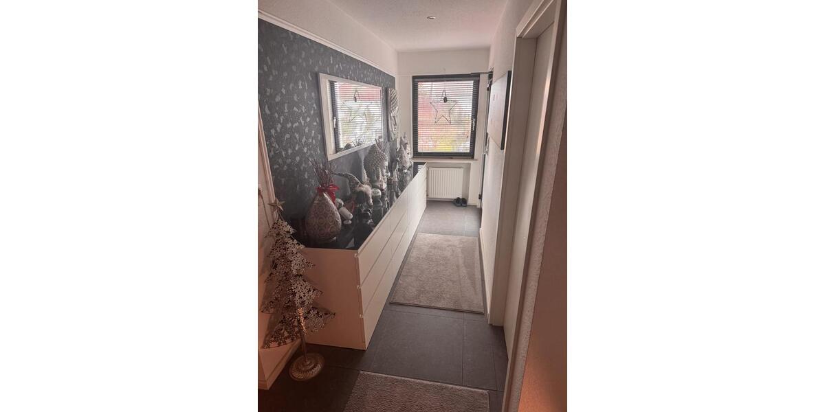 Etagenwohnung Iserlohn Sümmern - 6 Zimmer, 150 m&sup2;, 1.375&euro; | Angebot:25710774