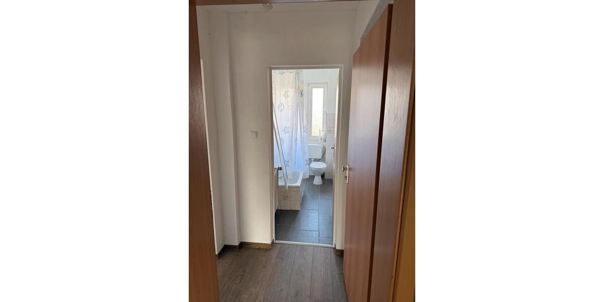 Erdgeschoßwohnung Lüdenscheid - 2 Zimmer, 35 m&sup2;, 400&euro; | Angebot:25903105
