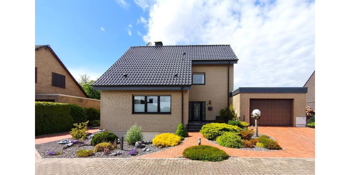 Einfamilienhaus Kamen - 8 Zimmer, 220 m&sup2;, 439.000&euro; | Angebot:26985467