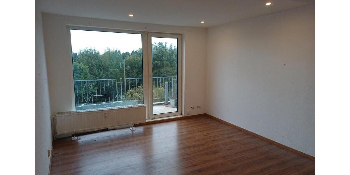 Dachgeschoßwohnung Dortmund Huckarde - 2 Zimmer, 60 m&sup2;, 600&euro; | Angebot:27604475